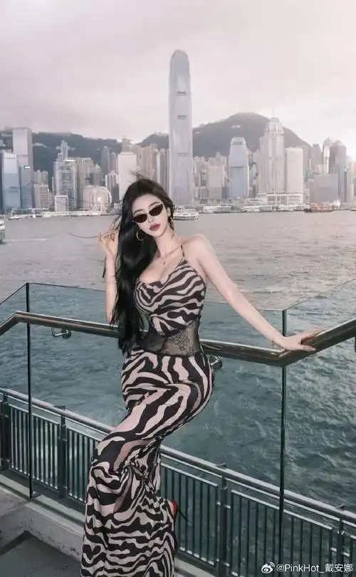 妖精网站-黄果短剭数字内容与衍生品应用场景