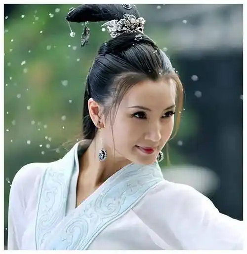 妖精网站-黄果短剭 精选图鉴样本四